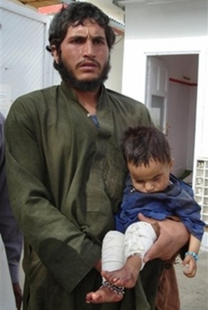 [Afghan+Father+and+Child.jpg]