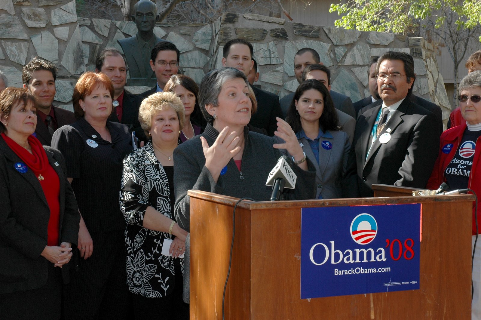 [Napolitano+and+Obama+Supporters.jpg]